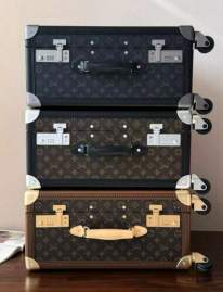 Picture of Louis Vuitton Wallets _SKUfw221093813fw